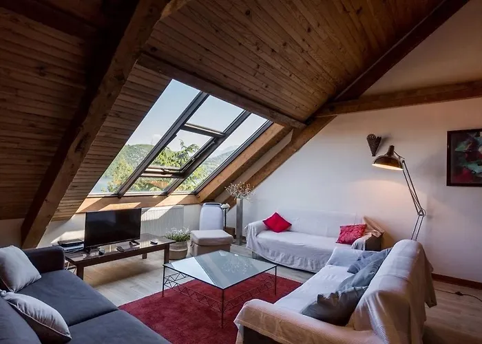 Duplex Au Bord Du *